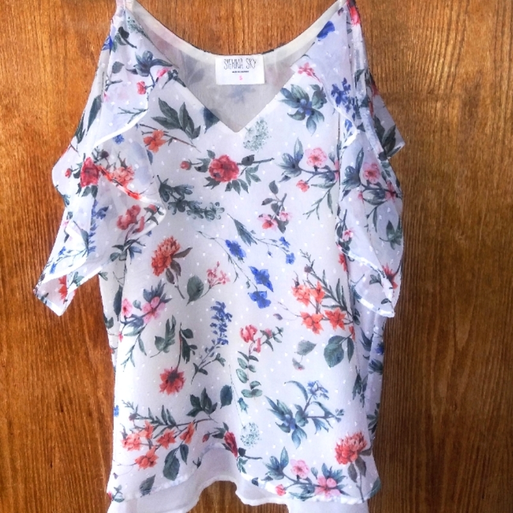 Sienna Sky Flowy Floral Tank